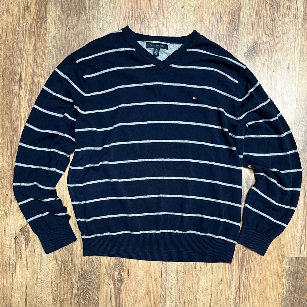 Tommy Hilifiger sweater